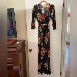 NWT Emerald 1X Floral Print 3/4 Sleeve Faux Wrap Style Maxi Dress